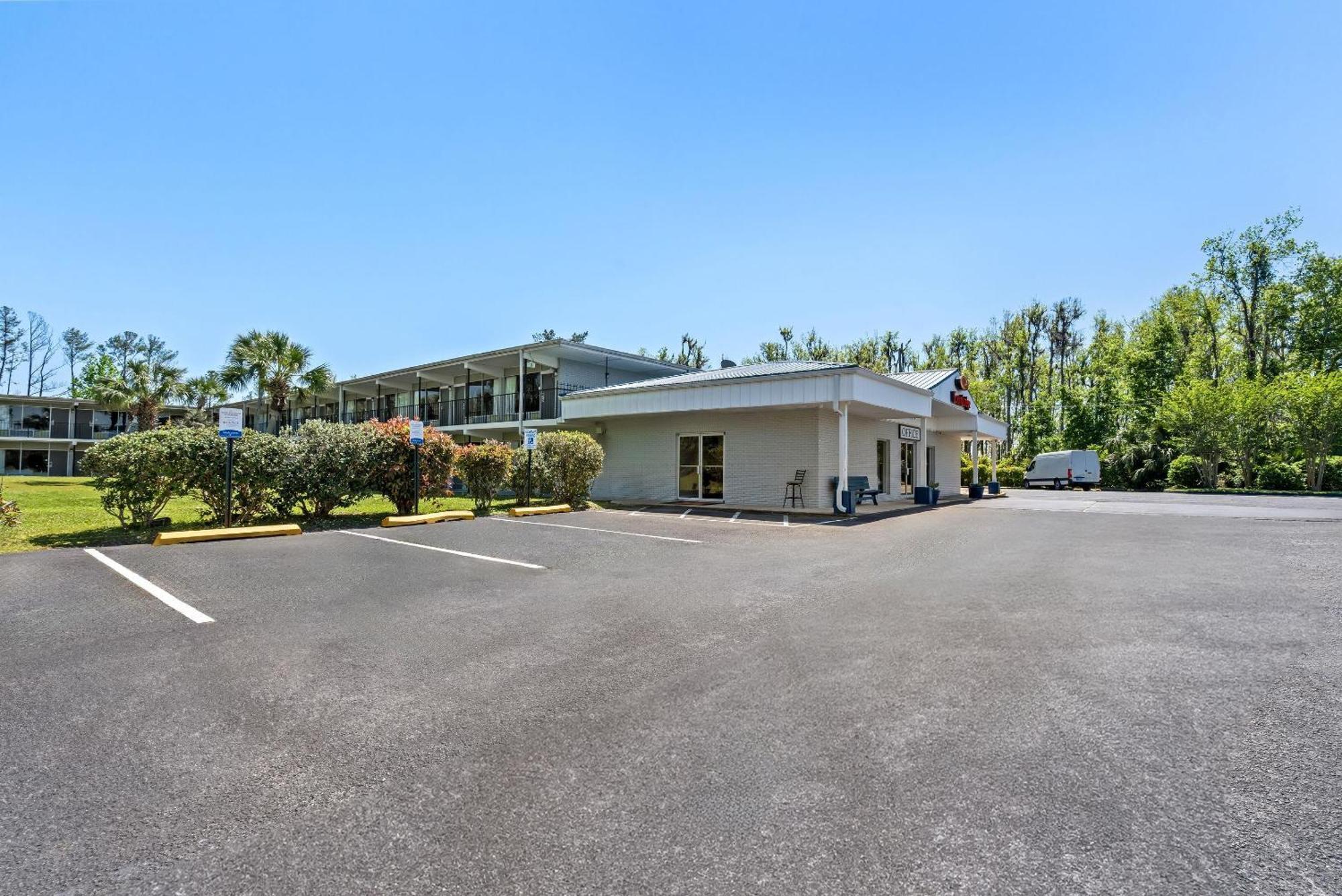 Econo Lodge Jennings Exterior photo